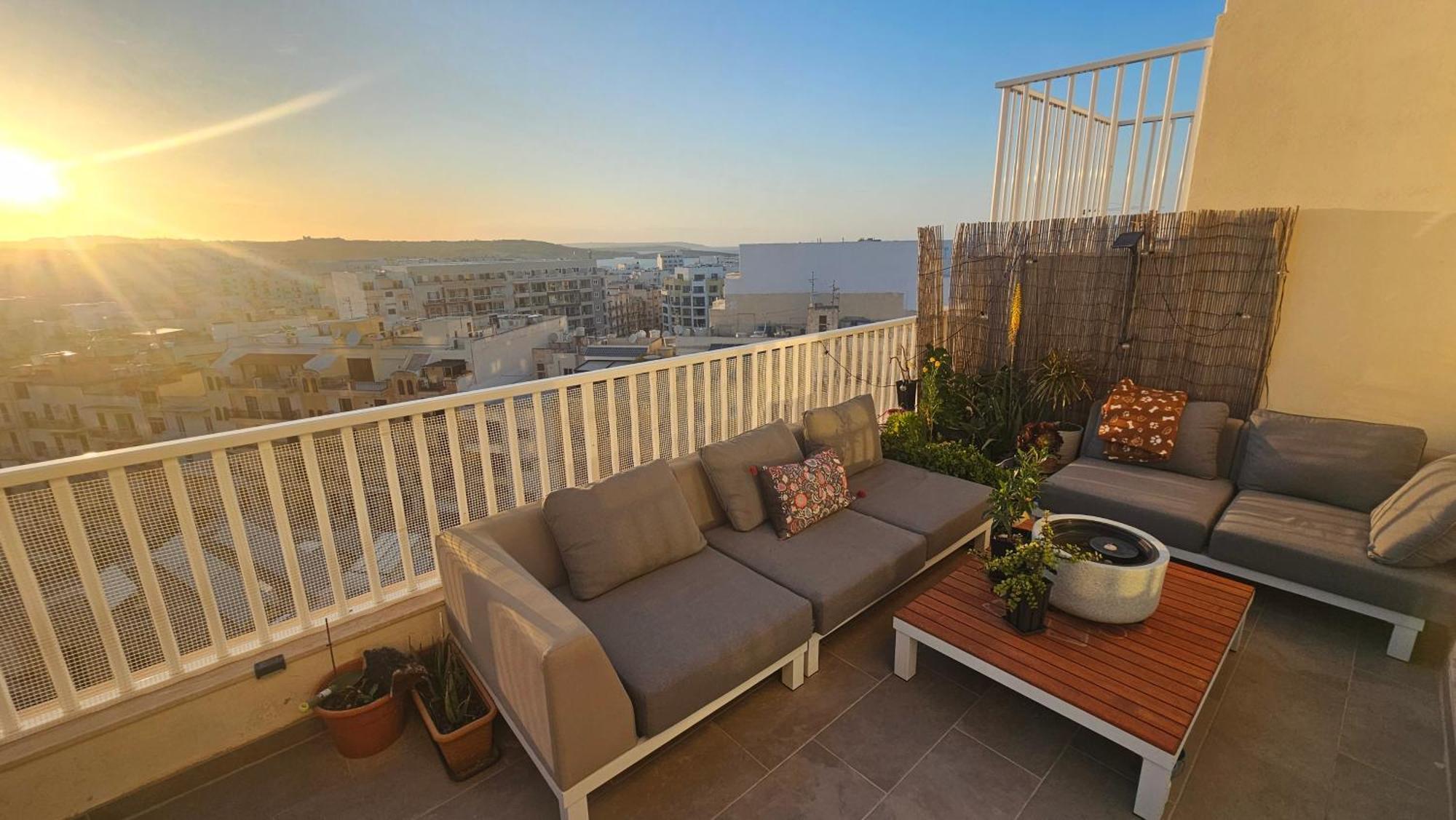Sole Di Malta Panoramic View Penthouse Проживание в семье Сент-Полс-Бей