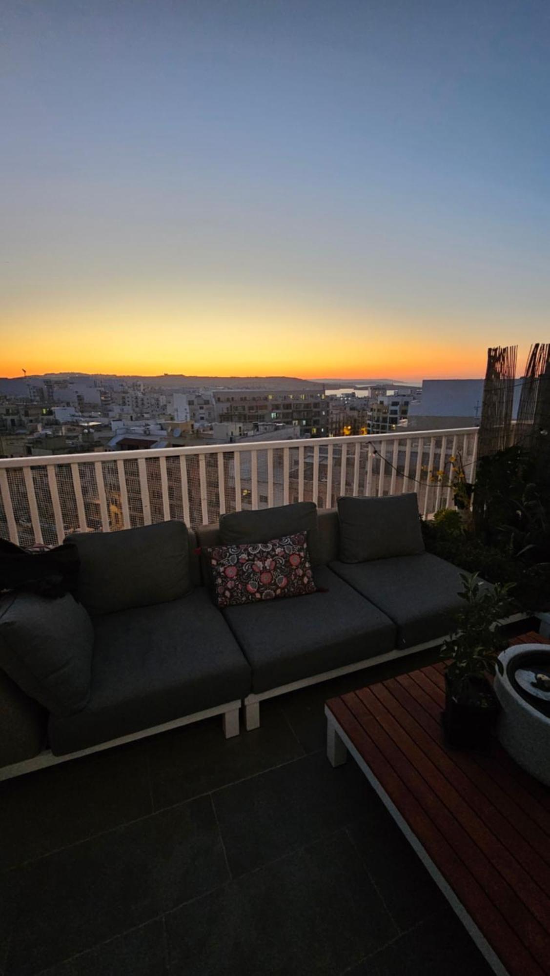 Проживание в семье Sole Di Malta Panoramic View Penthouse