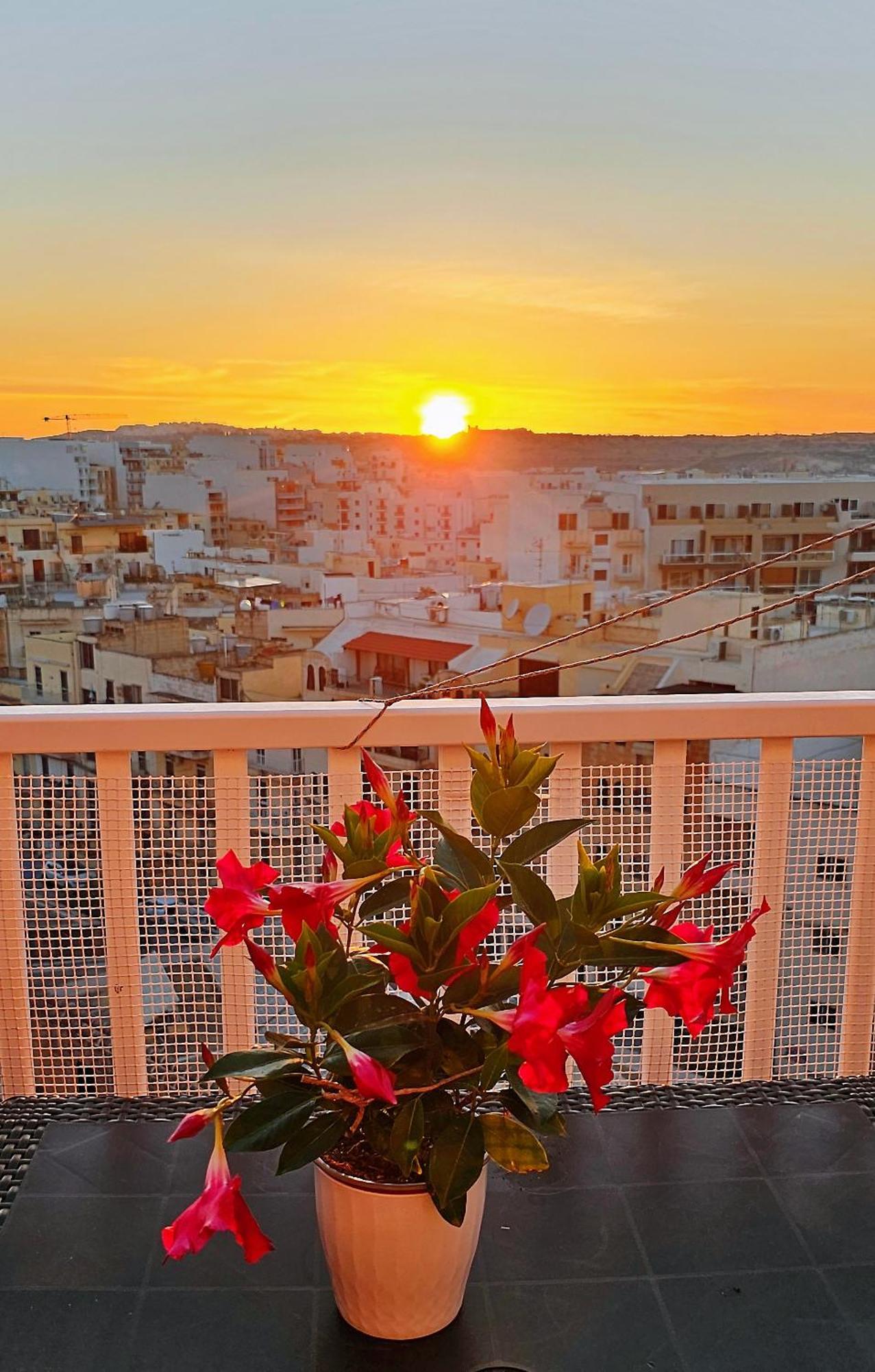 Проживание в семье Sole Di Malta Panoramic View Penthouse *
